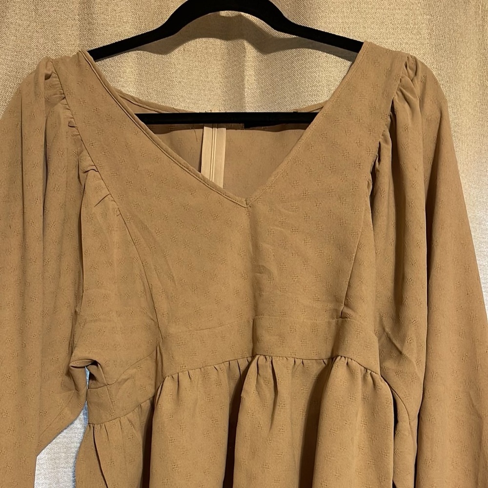 Crop type Blouse